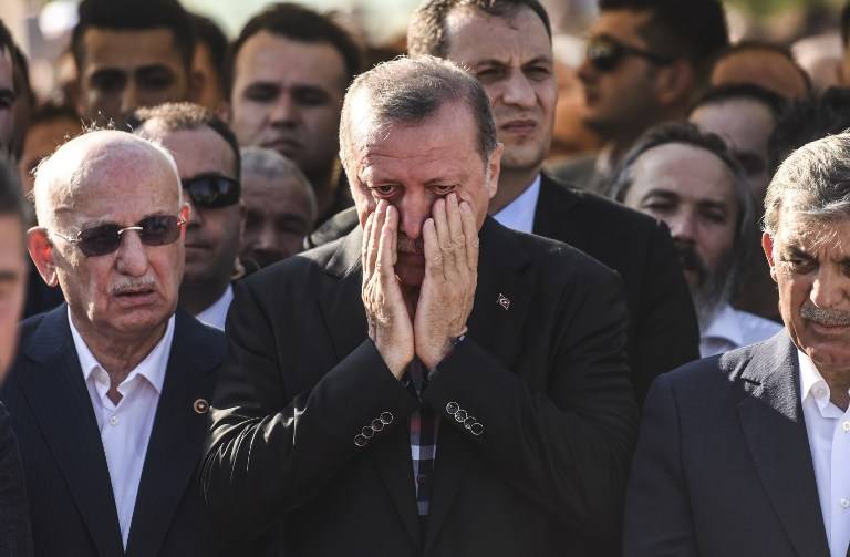 Erdogan breaks down in tear at funeral of coup victim