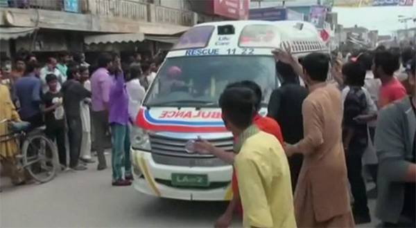 Three killed, 18 injured in bus-trailer collision near Uch Sharif