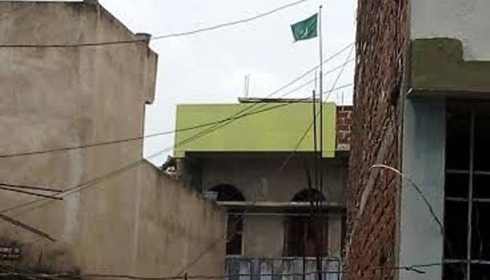 Solidarity with Kashmir? Pakistan flag hoisted in Indian state Bihar