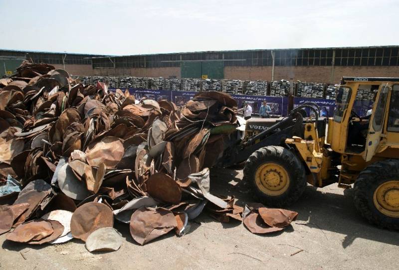 Iran destroys 100,000 satellite dishes for causing 