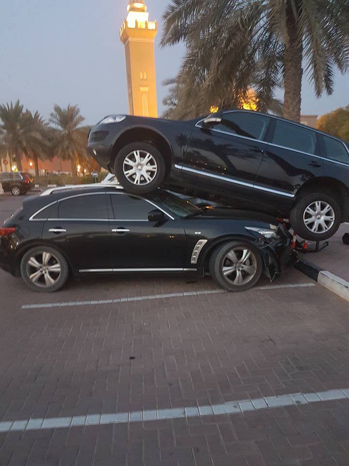 Pakistani man finally finds parking in Dubai (Warning: Explicit Photos)