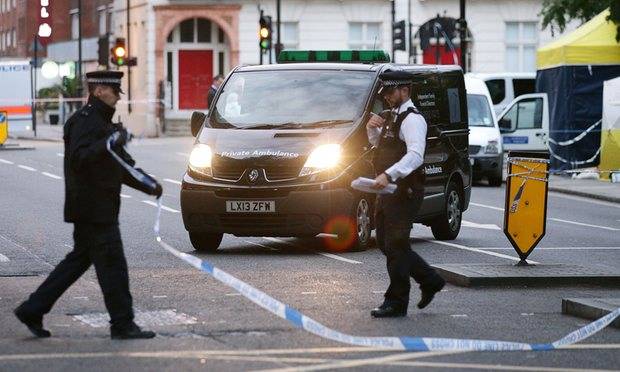 London knife attack leaves woman dead, injures five