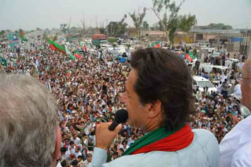 Nawaz knows he will go to jail if replied about offshore companies: Imran Khan