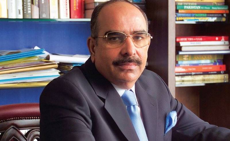Malik Riaz creates his first official Facebook page to communicate with people
