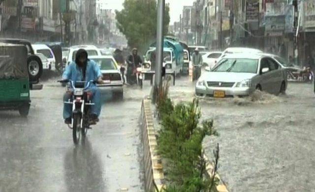 Heavy rain leaves Lahore inundated