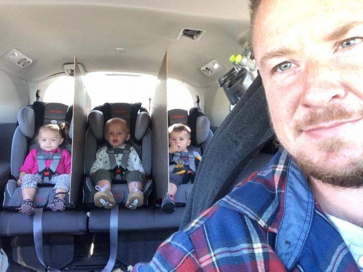 Dad discovers classic way to stop kids from fighting in car