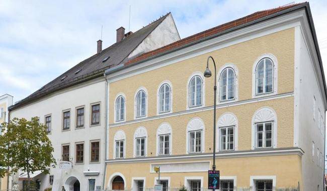 Austria to tear down Hitler's birth house