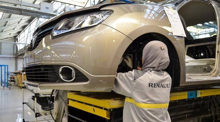 Renault to start assembling cars in Pakistan by 2018: Miftah Ismail