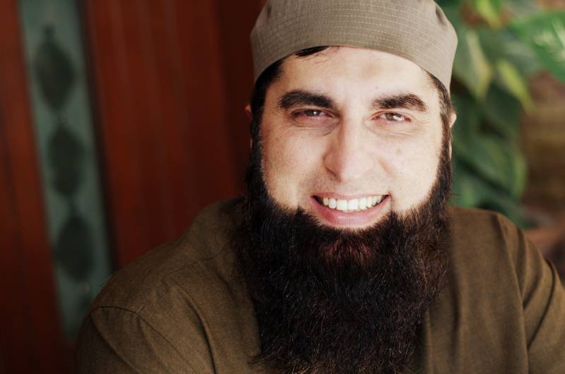 PAF declares Junaid Jamshed to be a part of the air force family