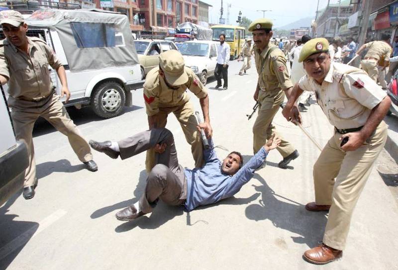 Human Rights Watch exposes illegal criminal procedure opted by Indian police