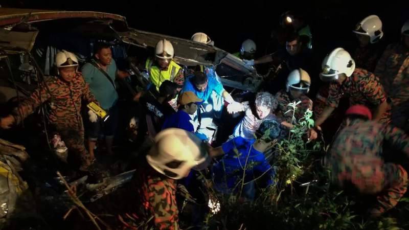 Fourteen killed in Malaysian bus crash
