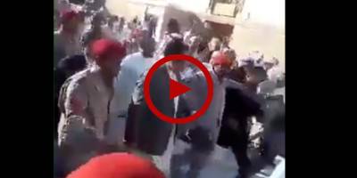 People chant 'Pakistan Zindabad' as Gen (r) Raheel Sharif enters Masjid e Nabvi