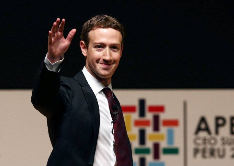Is Mark Zuckerberg planning to enter politics? Facebook CEO sparks rumors with new challenge to tour every US state in 2017