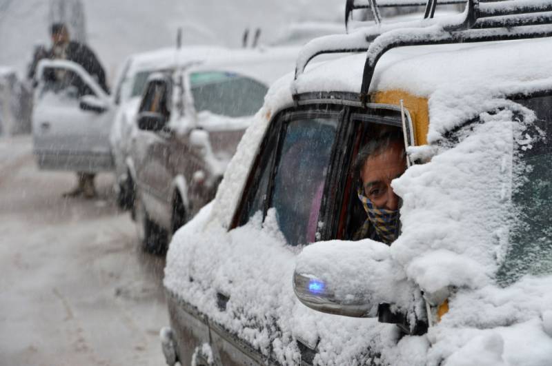 Pakistan shivers as countrywide cold wave continues