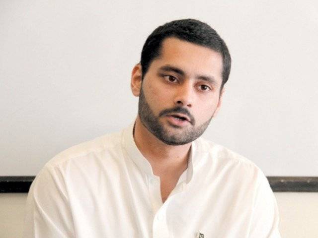 Activist Jibran Nasir moves PEMRA against Amir Liaquat over blasphemy allegations