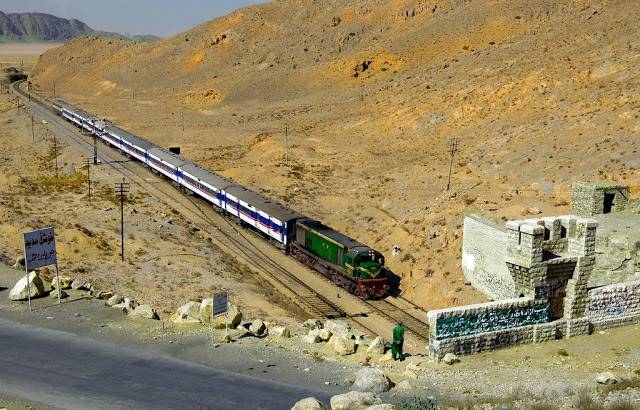 Pakistan Railways finalizes schedule for rehabilitation of 93 bridges