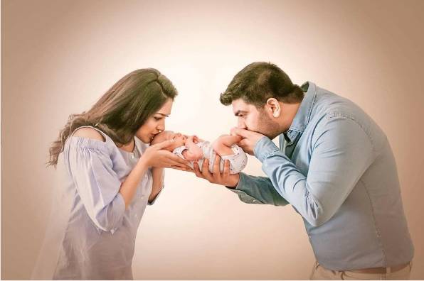 Morning show host Sanam Jung is blessed with a baby girl