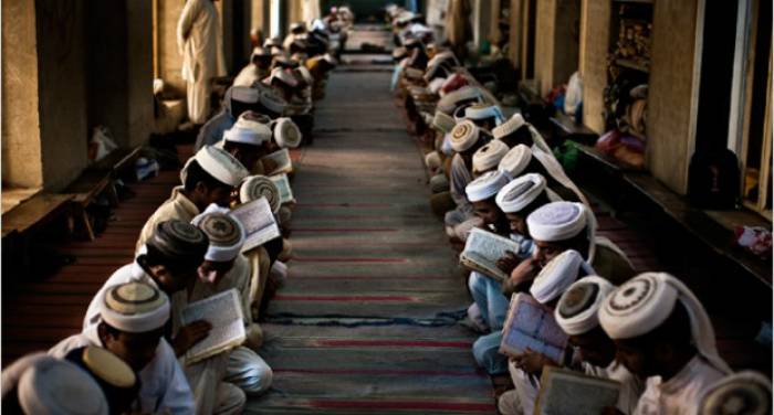 Religious seminaries a major hindrance in promoting quality education in Pakistan: report