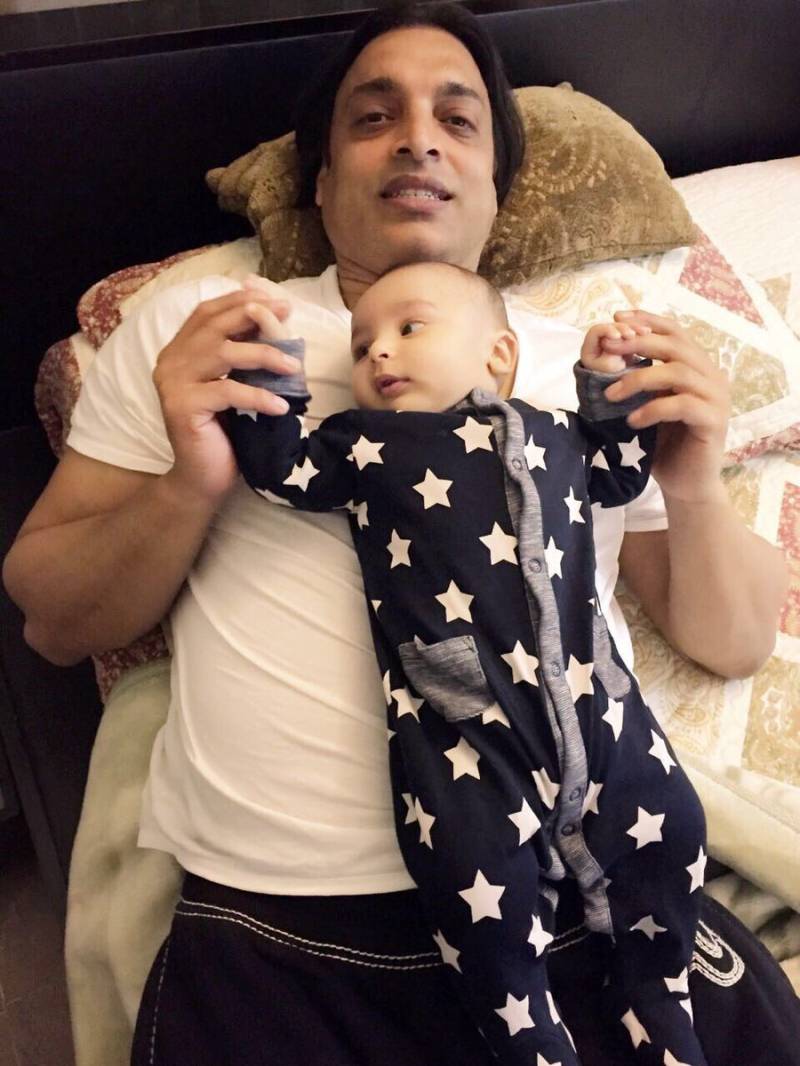 Shoaib Akhtar's first picture with son will make you swoon for sure