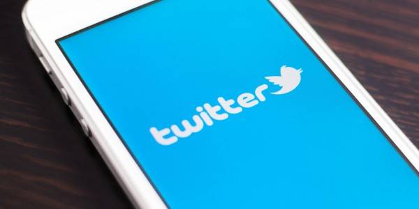 Twitter considering launching paid-for premium version