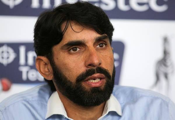 Misbah-ul-Haq announces retirement from Test cricket
