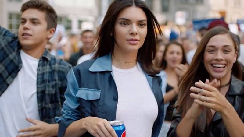 Pepsi apologizes for featuring Kendall Jenner in new controversial advertisment