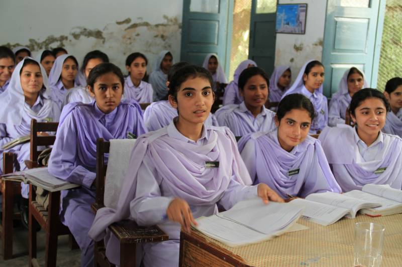 Pakistan literacy rate rises to 60pc: official survey