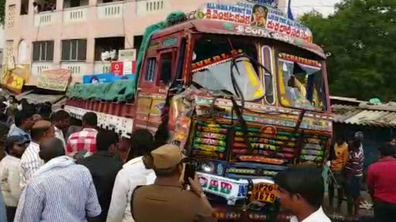 20 dead as truck runs into farmers' protest in India