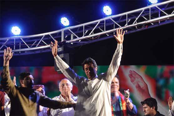 Imran Khan lambasts PM Nawaz, Zardari in Dadu rally
