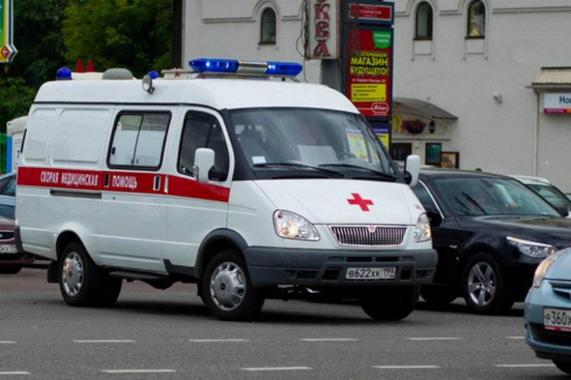 Mercedes driver arrested for blocking children ambulance