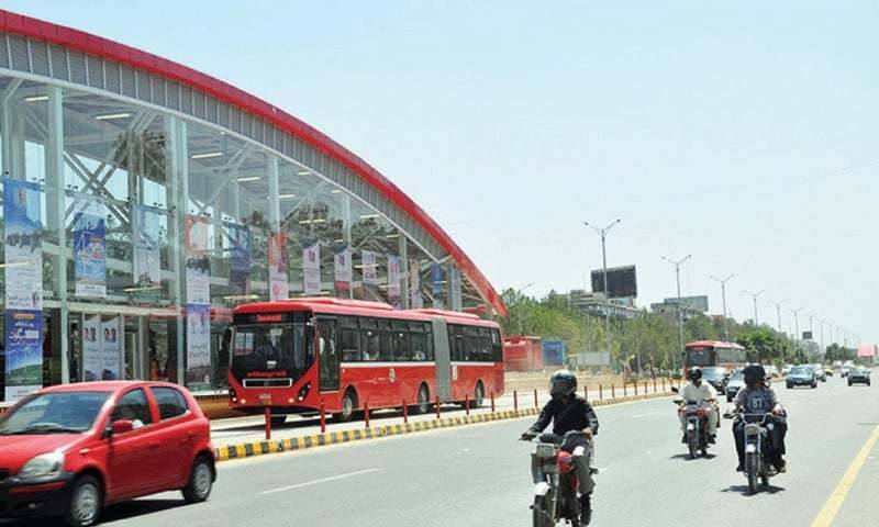 Female student dies after falling off Metro bus in Rawalpindi
