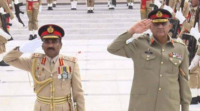 Sri Lankan army chief calls on COAS Gen Bajwa at GHQ