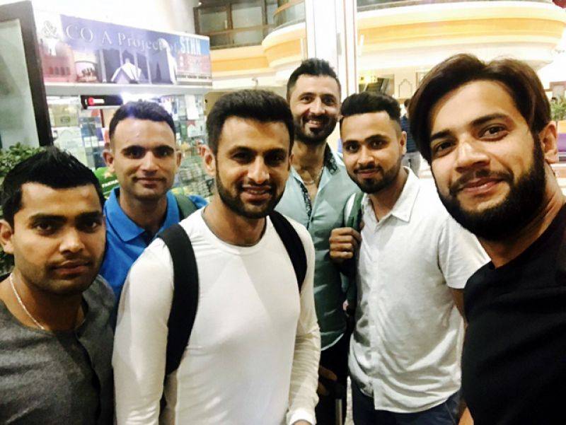 Seven Pakistani players leave for London to participate in Champions Trophy 2017