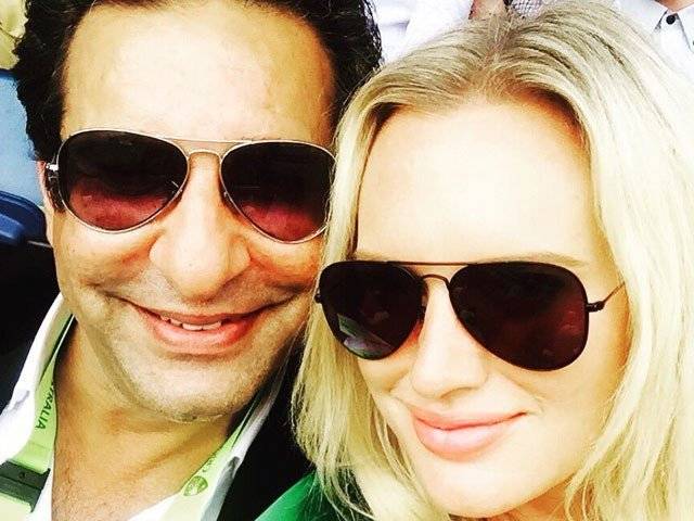 Wasim Akram and wife Shaniera's Twitter exchange is beyond adorable!