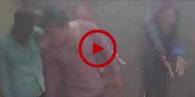 Indians brutally beating Muslim cattle trader