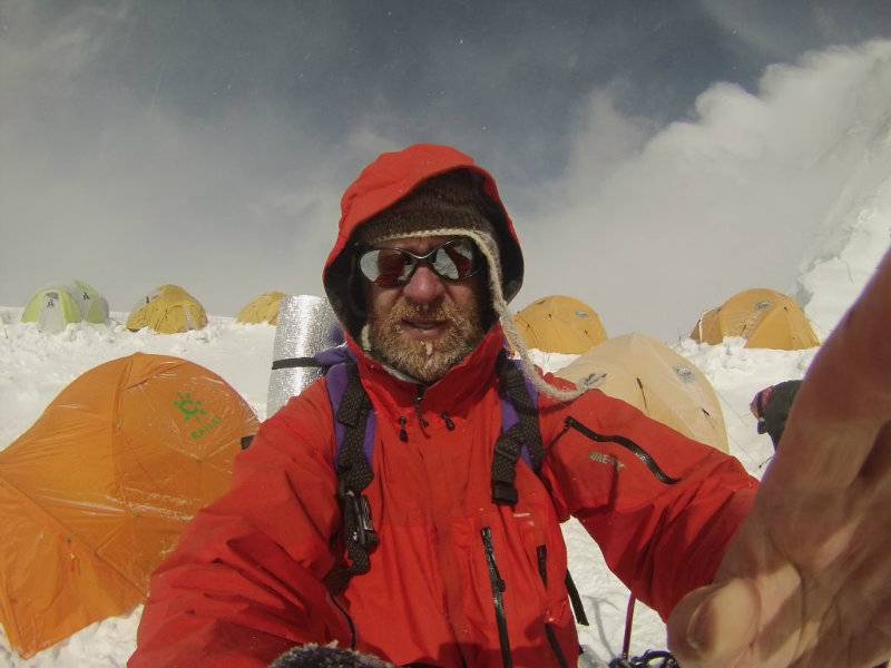 British man becomes 'first' cancer patient to scale Mount Everest