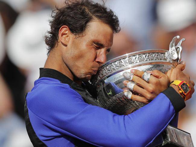Rafael Nadal wins his 10th French Open title after straight sets victory