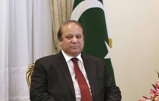 PM Nawaz returns to Pakistan after Saudi visit with hopes for amicable solution of Gulf crisis