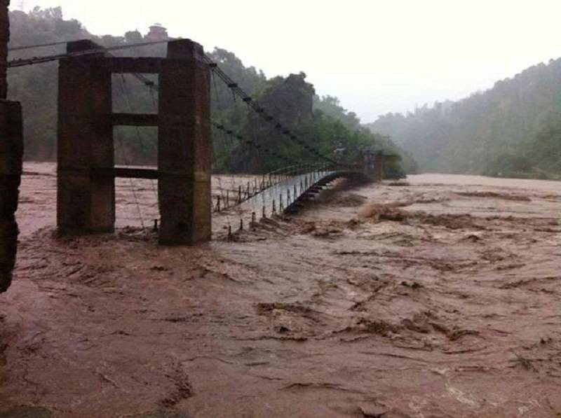 Pakistan, India agree to share flood information