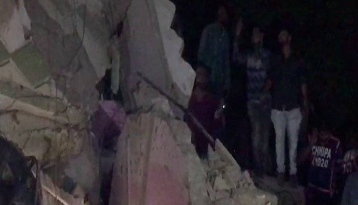 Three dead as residential building collapses in Karachi