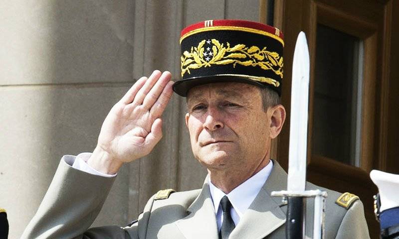 French military chief de Villiers quits over budget dispute