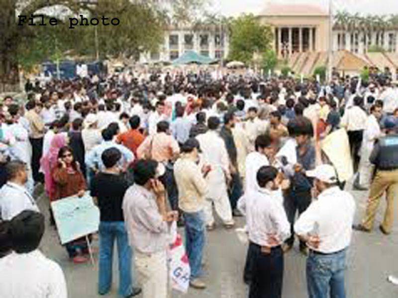 Young doctors call off strike after fruitful talks