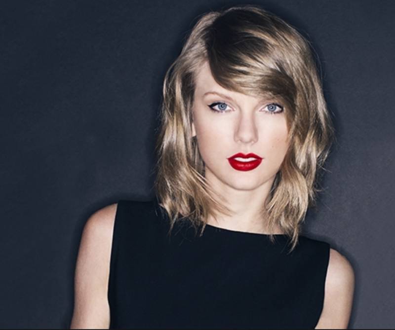 Taylor Swift disappears on social media, leaving fans dumbfounded