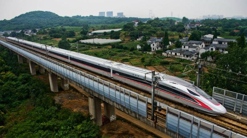 VIDEO: China relaunches world's fastest train