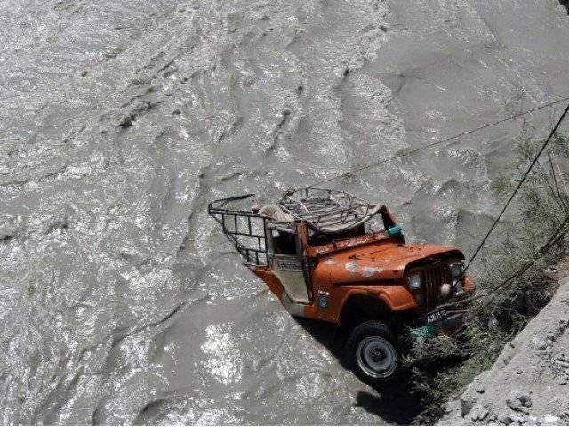 AJK official, 7 family members dead as jeep plunges into ravine