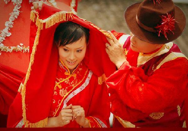 Chinese girl falls for Pakistani class fellow, ties knot after converting to Islam
