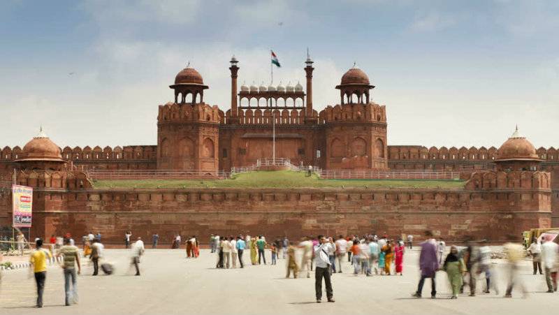 Ukraine ambassador robbed of iPhone at India’s Red Fort