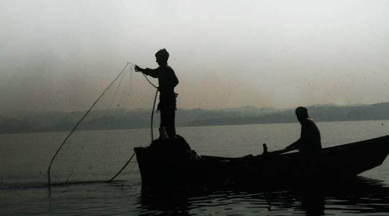 25 Indian fishermen held for trespassing into Pakistani waters