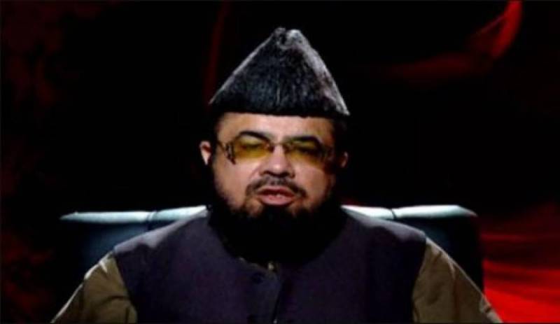 Mufti Abdul Qavi shifted to hospital following heart problem