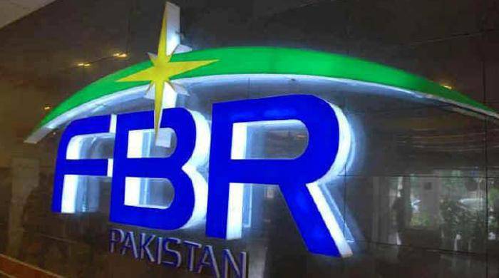 FBR to investigate Pakistanis named in Paradise Papers
